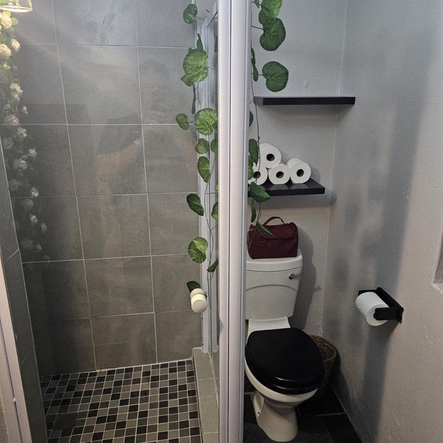 To Let 1 Bedroom Property for Rent in Mount Croix Eastern Cape